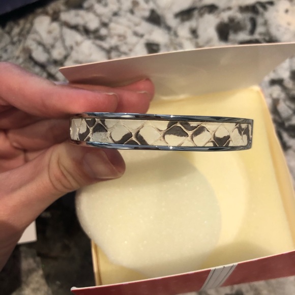 Stella & Dot Snake Print Leather Bangle - Picture 3 of 6